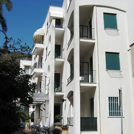 Hotel Al Capo Вариготи Екстериор снимка
