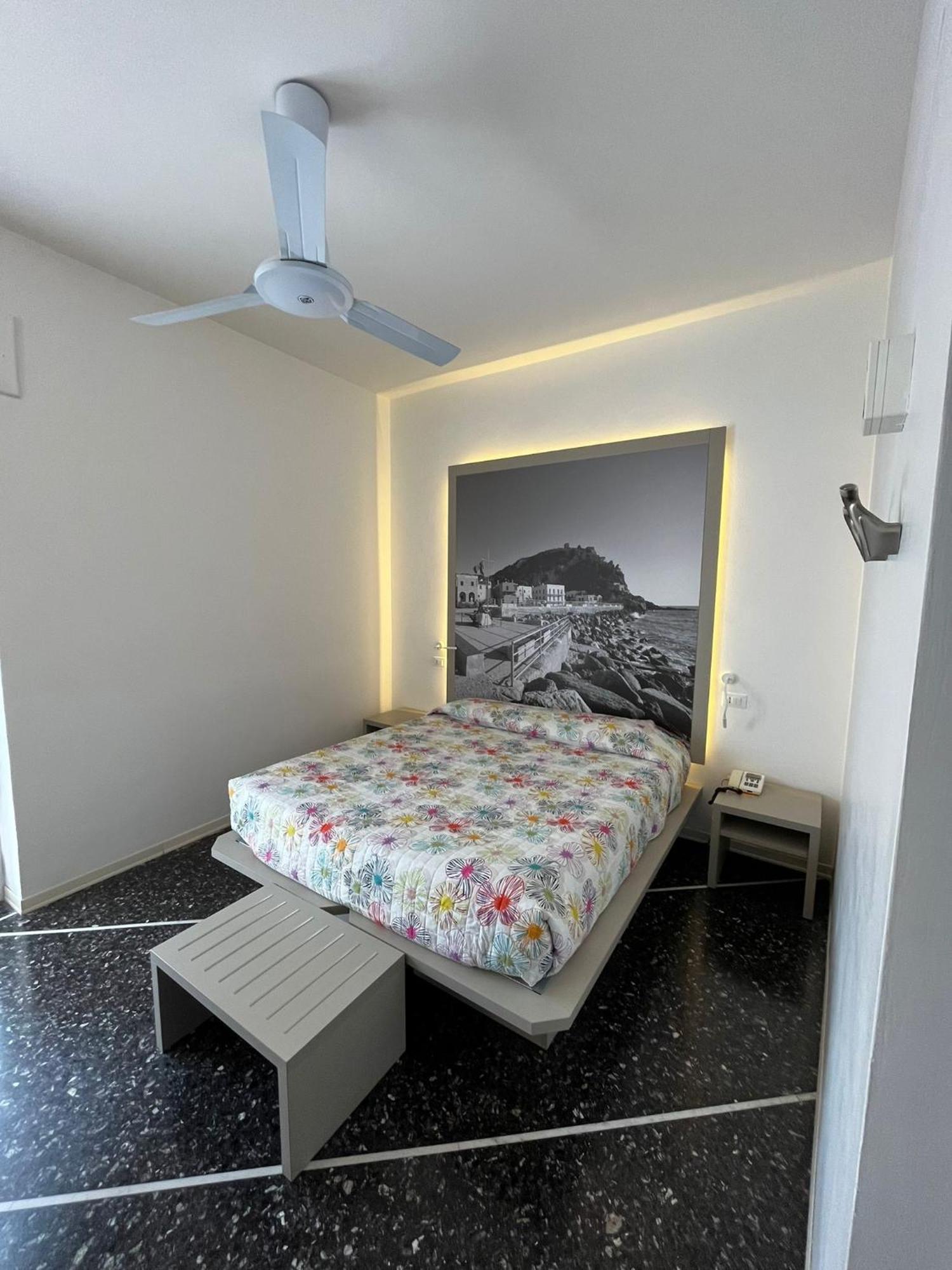 Hotel Al Capo Вариготи Екстериор снимка